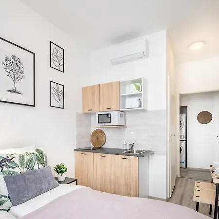 Cosy At Very Location With Aircon Budapest