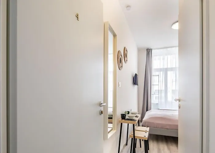 Apartment Cosy At Very Location With Aircon *