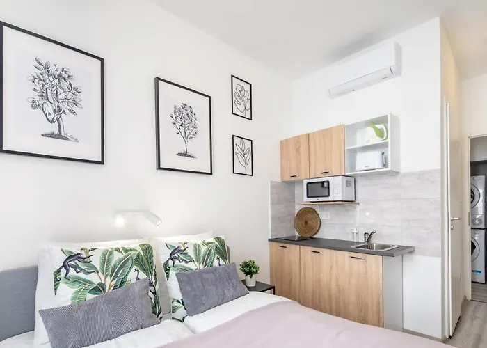 Apartment Cosy At Very Location With Aircon Budapest