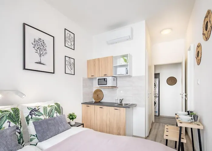 Cosy At Very Location With Aircon בודפשט