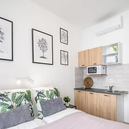 Apartmán Cosy At Very Location With Aircon Budapešť
