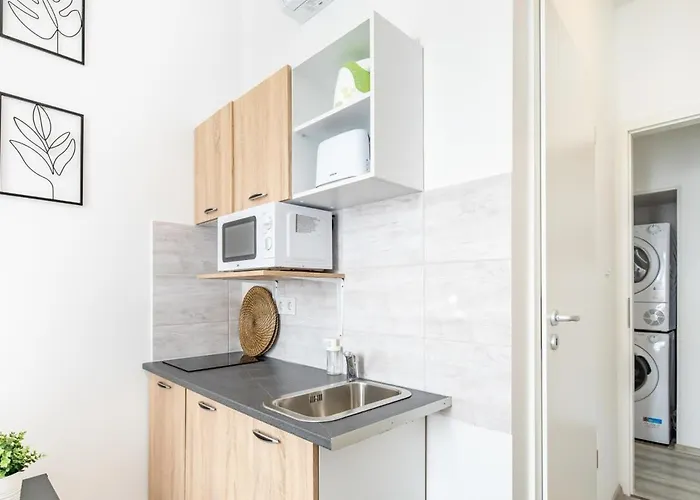 Apartmán Cosy At Very Location With Aircon *